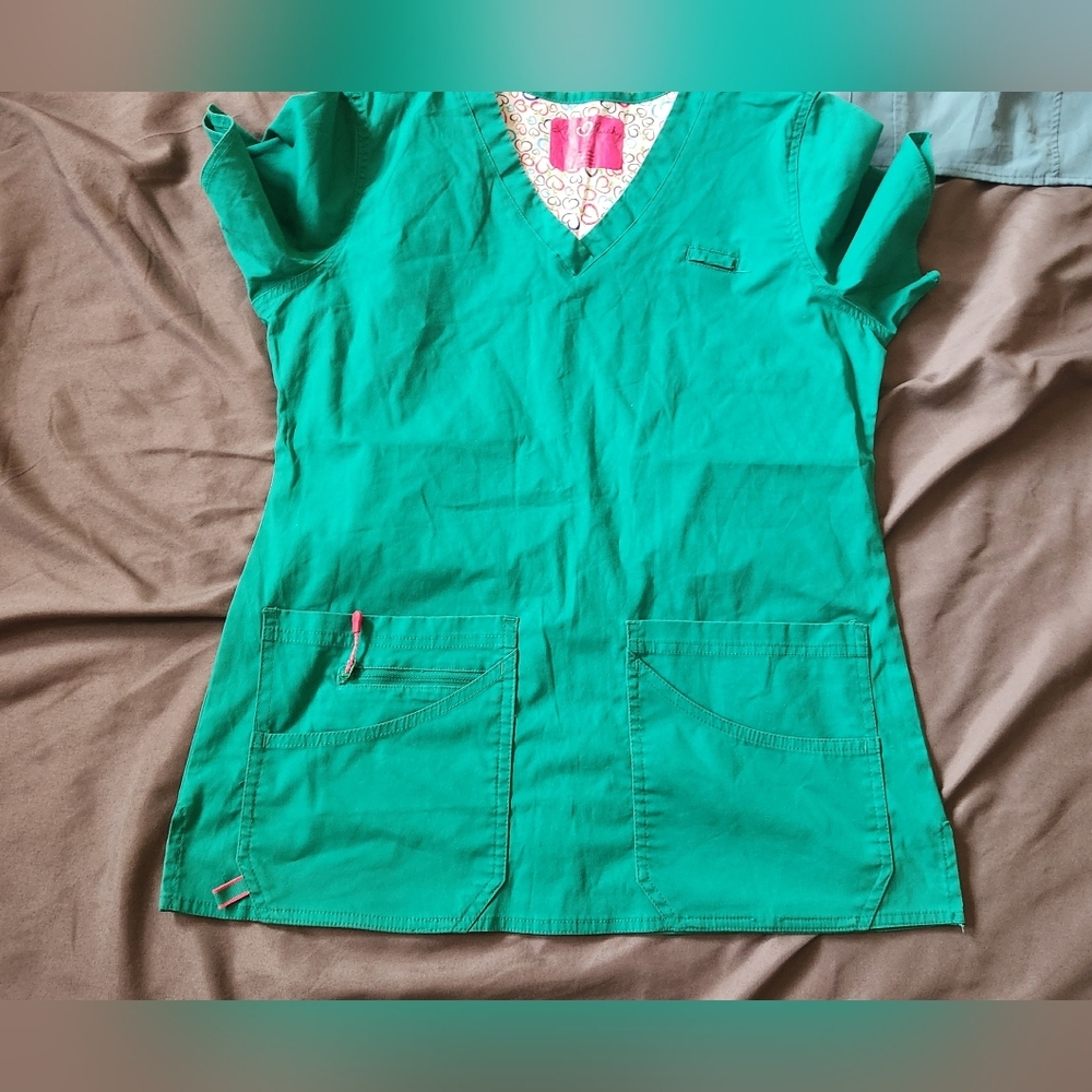 Scrub Top Bundle - Picture 2 of 8
